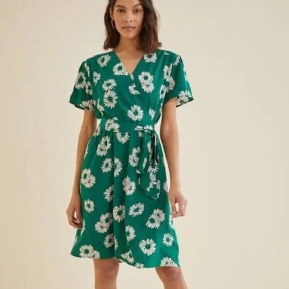 Amour Vert Coastal Floral Amelia Wrap Dress Small - Picture 1 of 7